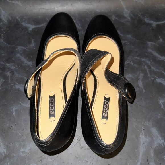 ECCO Black Leather Mary Janes Wedge Pumps Heels Shoes Womens Size 9-9.5 (40) - Picture 6 of 7
